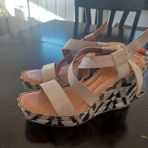 Born *Brand new Wedge Sandals Size 8